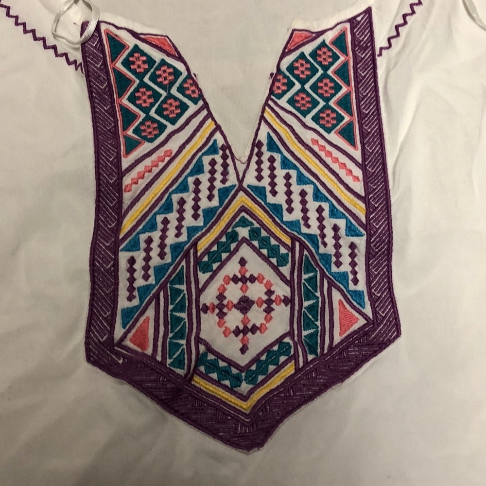 Cute Aztec pattern tank - Picture 3 of 5